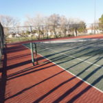 Comment la Rénovation d’un terrain de tennis en béton poreux à Paris améliore-t-elle la durabilité du terrain ?