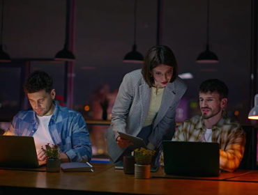 Une stratégie de communication Lyon bien construite peut multiplier jusqu’à trois fois la notoriété d’une entreprise lorsqu’elle est