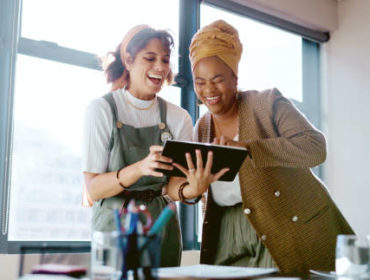 Un accompagnement digital Lyon permet précisément d’optimiser votre présence sur les moteurs de recherche et les réseaux sociaux.