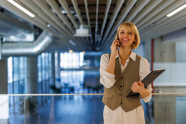 La conception UX/UI joue un rôle central dans la performance d’un site web. Une agence refonte site internet Paris travaille