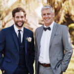 Comment intégrer des accessoires pour sublimer un costume de mariage à Lyon ?
