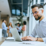 Comment une rédaction SEO Paris peut-elle générer 3 positions puissantes sur Google ?