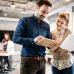 Pourquoi un SEO restaurant Lyon permet-il d’optimiser 5 canaux d’acquisition locale ?